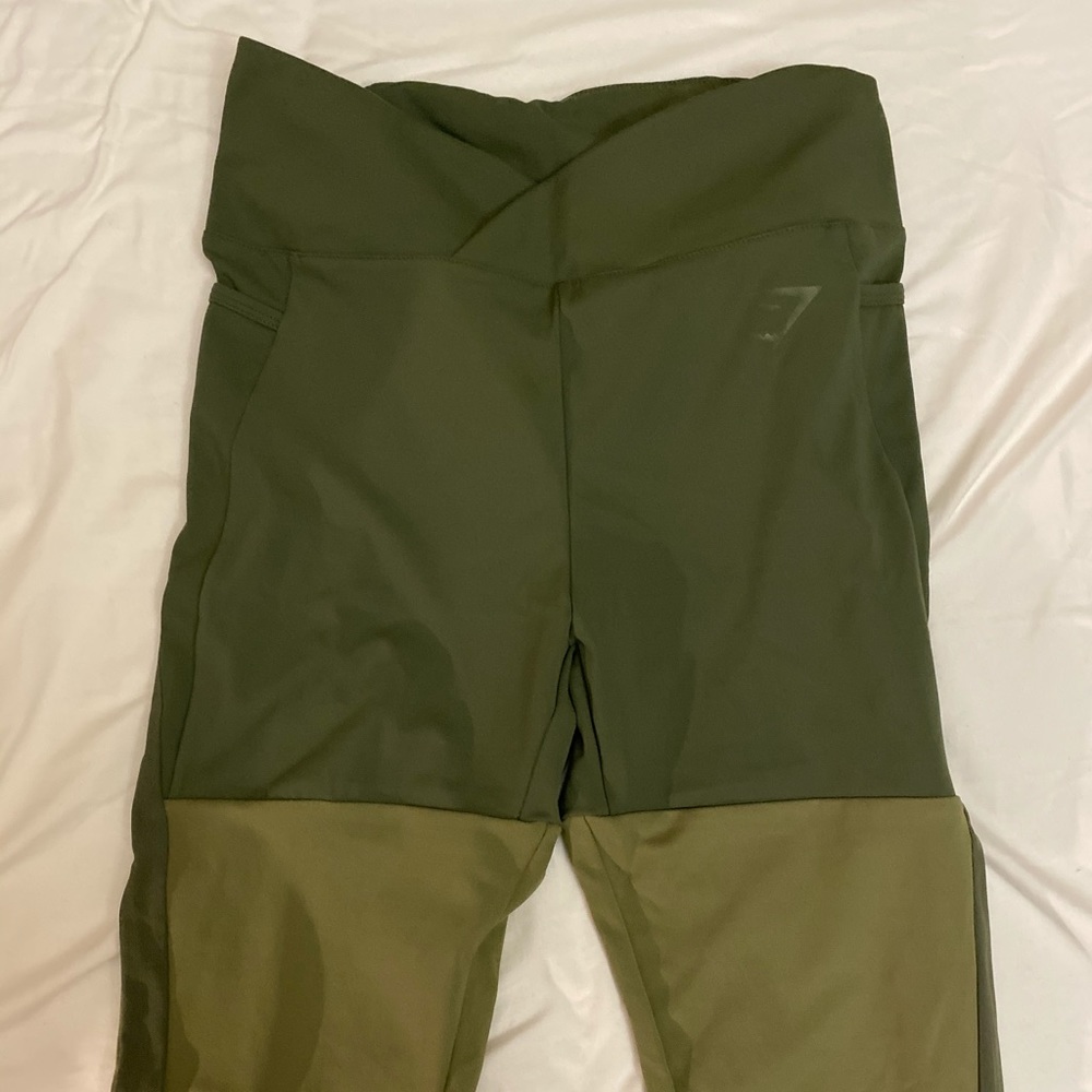 Nikki Blacketter Season 2 Leggings